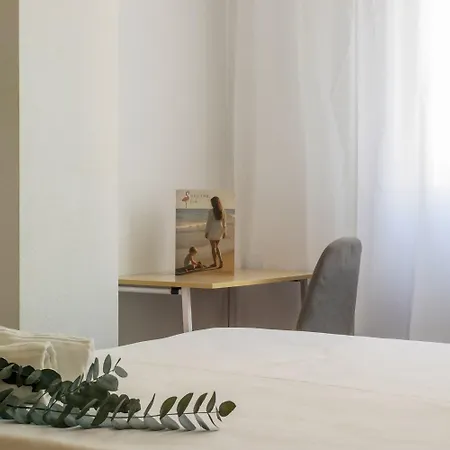Apartment Pink Boulevard