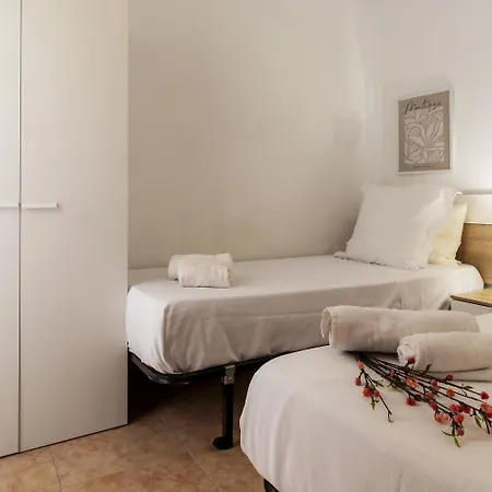 Apartment Pink Boulevard
